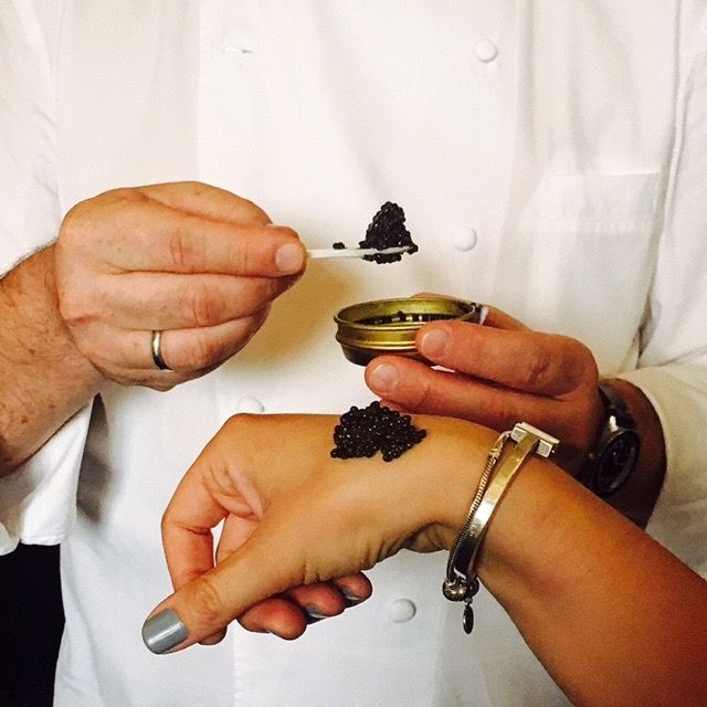 Who's experienced a #caviarbump 😋😍👅👄 mashamoro_com - - - - - - #caviarbump #californiacaviar #caviarbump #womenchefs #WomenRestaurateurs #ladyboss #girlboss #mashamoro #caviar